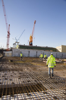 Arbeiter auf der Baustelle - FOLF05083