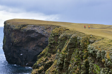 Felsenküste auf den Shetland-Inseln, Schottland - FOLF05284