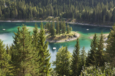 Schweiz, Graubünden, Caumasee in Flims, Alpensee - GWF05482