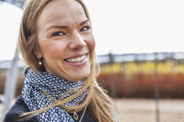 Portrait of smiling mid adult woman - FOLF05647