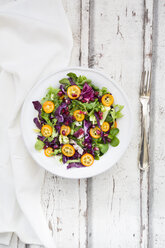 Mixed salad with kumquat, red cabbage and pomegranate seeds - LVF06834