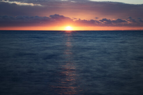 Panoramaaussicht auf das Meer bei Sonnenuntergang - CAVF31610