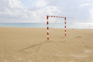 Beach soccer goal, sea in background - FOLF06031