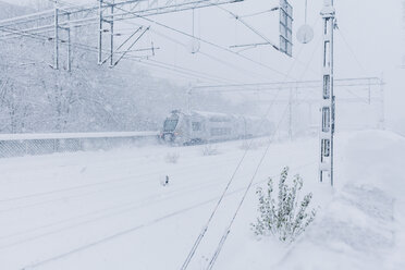 Zug bei Schnee - FOLF06223