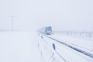 Train during snow - FOLF06225