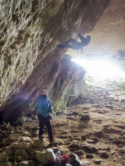 Spanien, Baskenland, Euskadi, Baltzola-Höhle, Höhlenforschung - LAF01979