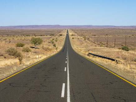 Afrika, Namibia, Straße B4 - RJF00745