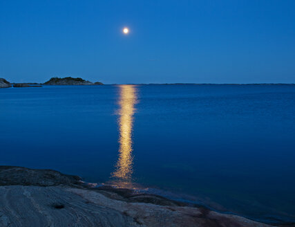 Mondlicht über Aland Archipelago - FOLF06784