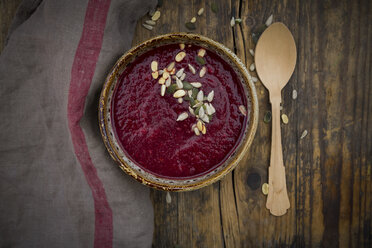 Beetroot soup with pumpkin and sunflower seeds - LVF06853