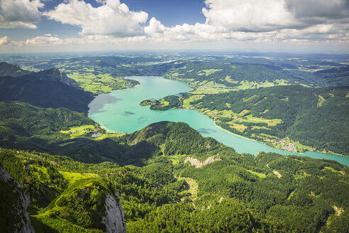 Österreich, Salzkammergut, Blick vom Schafberg zum Mondsee - AIF00461