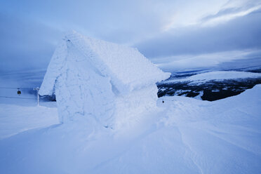 Kleine Hütte im Schnee - FOLF07088