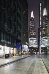 Blick auf Shard London Bridge von der Straße aus - FOLF07400