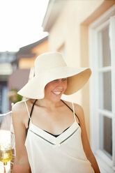 Young woman in sun hat - FOLF07600