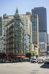 Blick auf eine Stadtstraße in San Francisco - FOLF07890