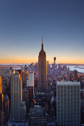 Manhattan, Empire State Building in der Morgendämmerung - FOLF07937