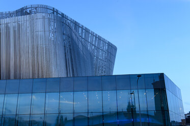 Stockholmer Waterfront-Gebäude in der Abenddämmerung - FOLF08335