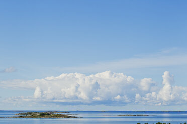 Bewölkter Himmel über Aland Archipelago - FOLF08373