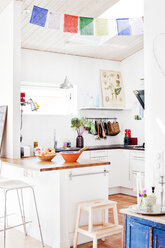 Home interior, view of kitchen - FOLF08747