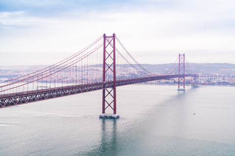 Portugal, Lissabon, Ponte 25 de Abril, lizenzfreies Stockfoto