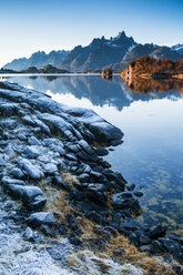 Norwegen, Lofoten-Inseln, Küste und Meer - WVF01030