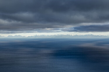 Norwegen, Lofoten-Inseln, Blick von Reinebringen - WVF01095