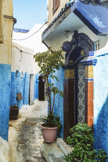 Marokko, Rabat, Gasse und Hauseingang - TAMF01022