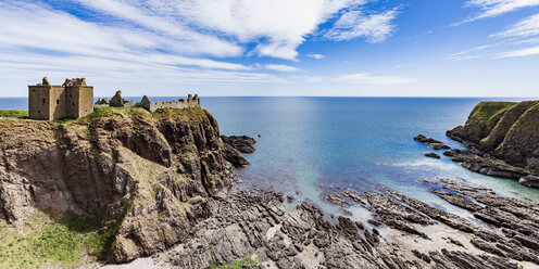 Schottland, Aberdeenshire, Ruinen von Dunnotar Castle am Meer - WD04570