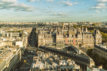 France, Paris, view to Square de la Tour Saint-Jacques from above - TAMF01031