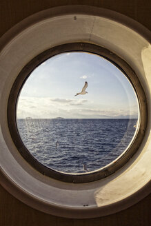 Sea view through porthole - MAMF00015