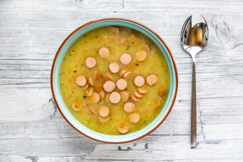 Kartoffelsuppe mit Lauch, Karotten und Würstchen - SARF03662