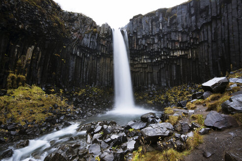 Aussicht auf den Wasserfall Svartifoss - CAVF40963