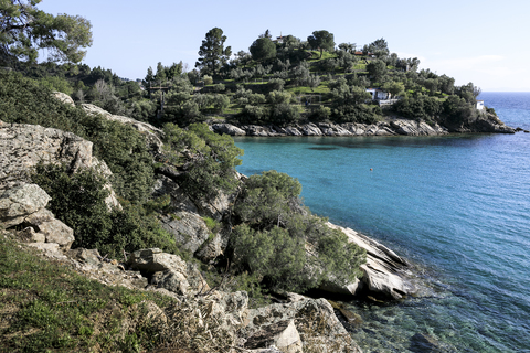 Griechenland, Chalkidiki, Küste bei Nikiti, lizenzfreies Stockfoto