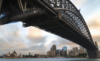 Australia, New South Wales, Sydney, Skyline with Sydney Opera House and Sydney Harbour Bridge - MKFF00342