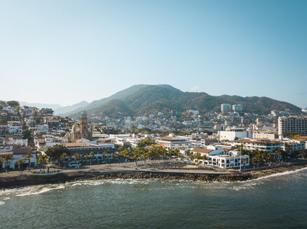 Mexico, Jalisco, Puerto Vallarta, Old town, Church of Our Lady of Guadalupe and El Malecon boardwalk - ABAF02207