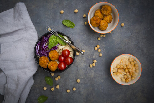 Couscous sweet potato falafel bowl with red cabbage, tomato, mint and hummus - LVF06887