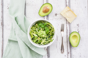 Zoodels with avocado basil pesto - LVF06899