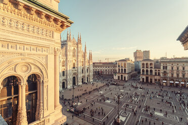 Italy, Lombardy, Piazza del Duomo in Milan seen from the Galleria Vittorio Emanuele II - TAMF01050
