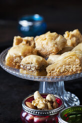 Baklava on cakestand - CSF29106