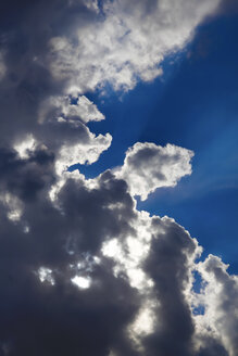 Deutschland, Dunkle Wolken am Himmel - JTF00995