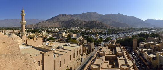 Oman, Ad-Dakhiliyah, Panoramablick auf Nizwa - ESF01638