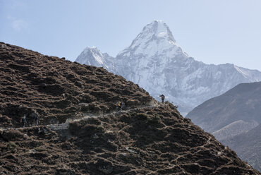 Nepal, Solo Khumbu, Everest, Bergsteiger auf der Ama Dablam - ALRF01041