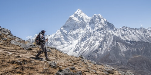 Nepal, Solo Khumbu, Everest, Bergsteigerwanderung bei Dingboche - ALRF01059