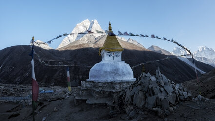 Nepal, Solo Khumbu, Everest, Stupa von Dingboche - ALRF01065