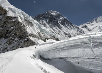 Nepal, Solo Khumbu, Everest, Mountaineer at Western Cwm - ALRF01143