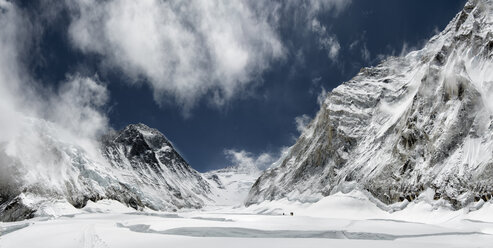 Nepal, Solo Khumbu, Everest, Bergsteiger am Western Cwm - ALRF01149