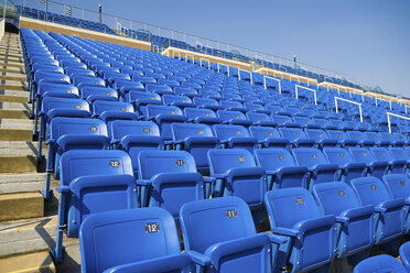 Sitze im Stadion - ISF00182