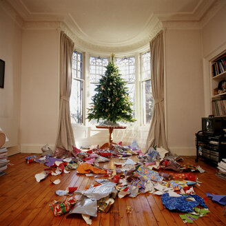 Messy living room at christmas - ISF00222