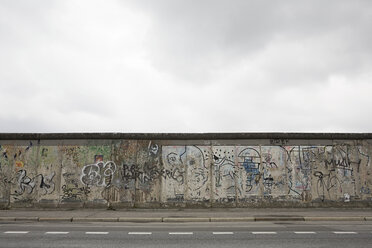 Verbleibender Abschnitt der Berliner Mauer - ISF00673