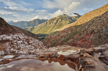 Blick auf Salzterrassen, Maras, Cusco, Peru - CUF02291