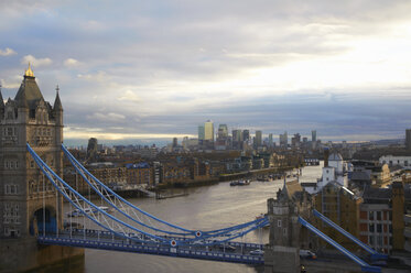 Tower Bridge über die Themse, London, Vereinigtes Königreich, Europa - CUF02349
